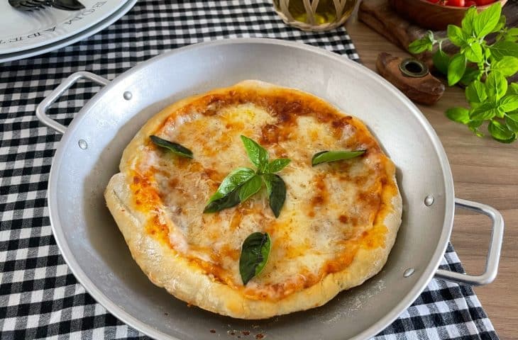 Pizza napolitana