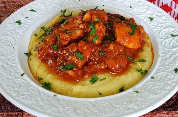 Polenta com frango