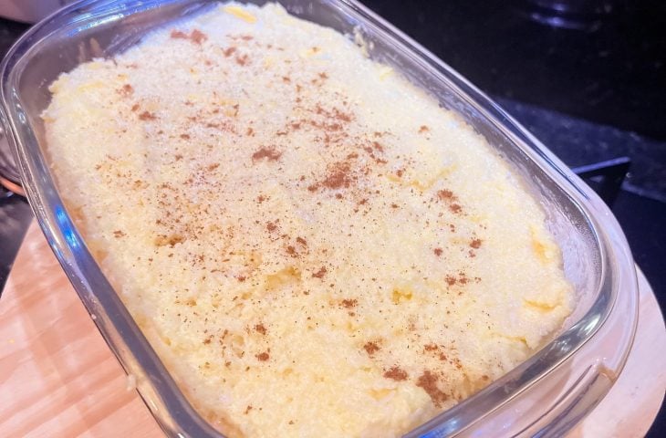 Polenta doce com coco ralado