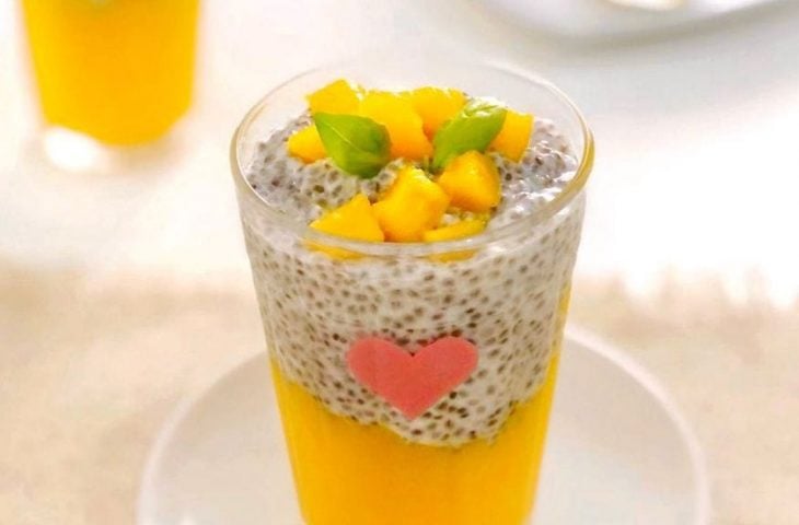 Pudim de chia com manga