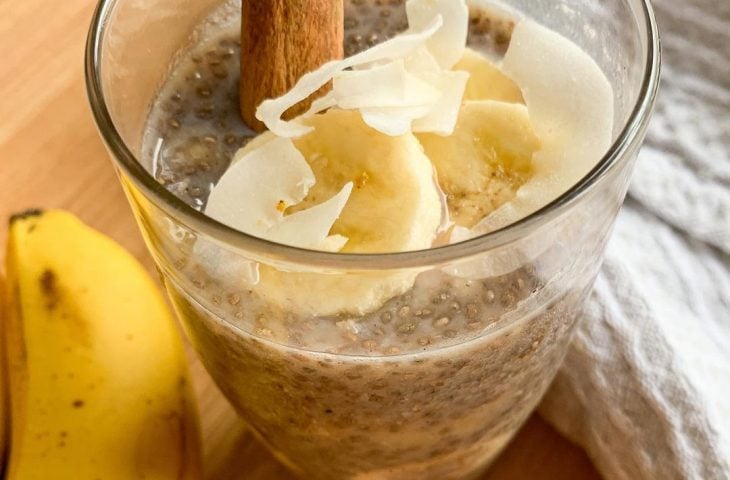 Pudim de chia de banana