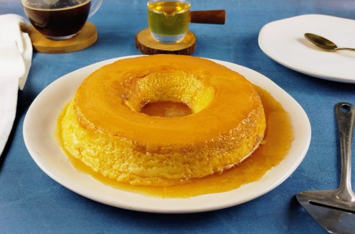 Pudim de leite condensado no fogão