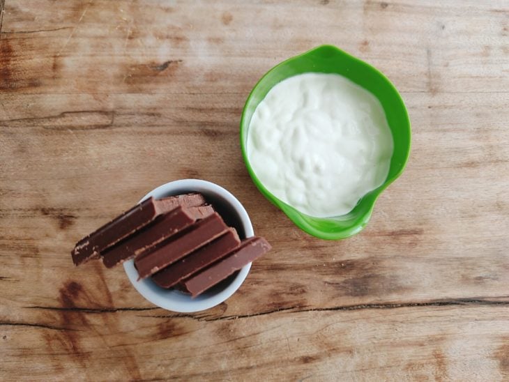 Pudim de maracujá com calda de chocolate - Passo a Passo