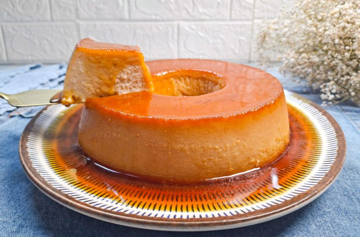 Pudim de pão com leite condensado