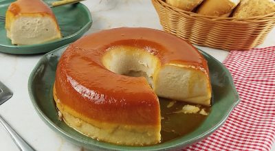 Pudim de pão com leite de coco