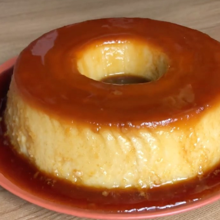 Pudim de pão com leite de coco