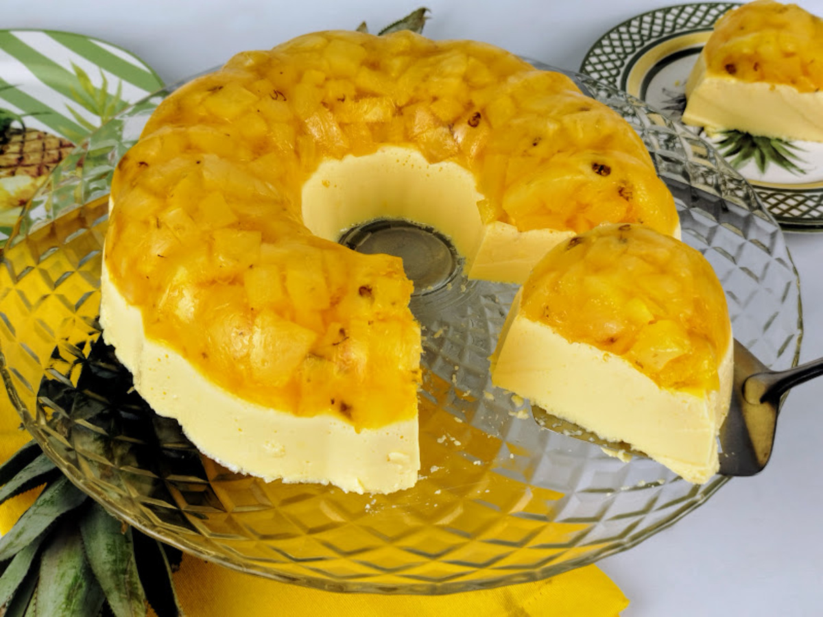 Pudim gelado de abacaxi