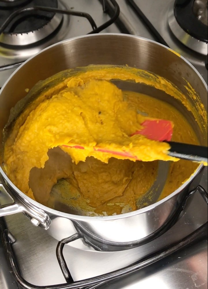 Purê de abóbora com curry