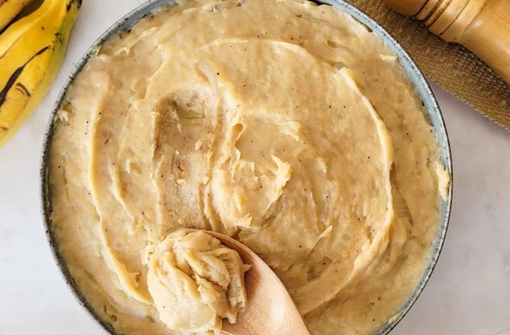 Purê de banana verde