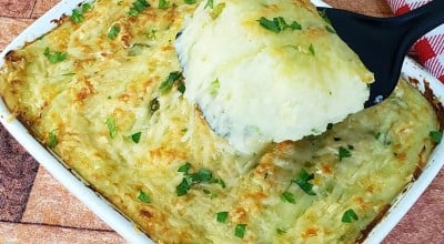 Purê de batata com alho-poró gratinado