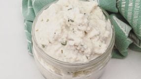 Queijo cru de castanhas vegano