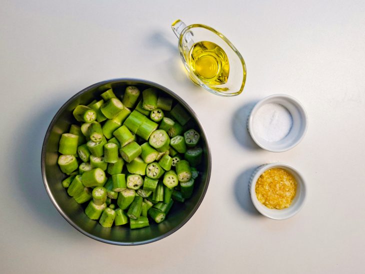 Ingredientes na bancada.