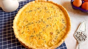 Quiche de alho-poró com queijo