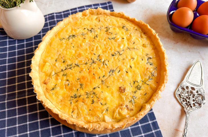 Quiche de alho-poró com queijo