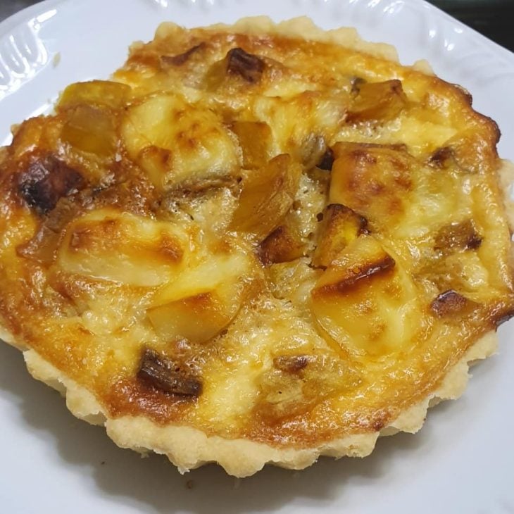 Quiche de banana-da-terra