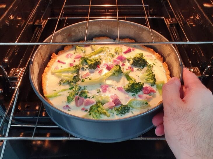 Quiche de brócolis com bacon - Passo a Passo