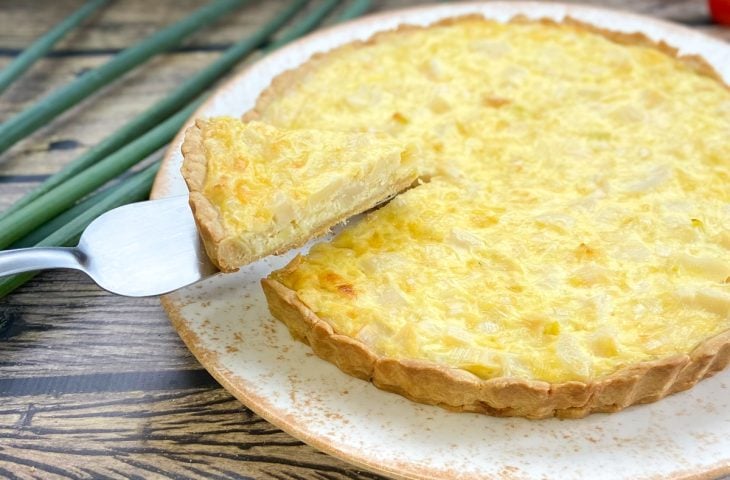 Quiche de palmito com alho-poró