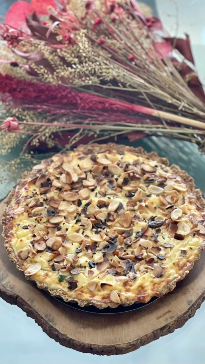 Quiche integral de chia com espinafre e queijo minas