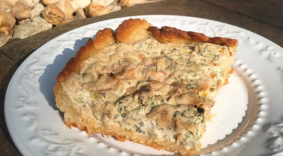 Quiche vegano de brócolis e tomate seco