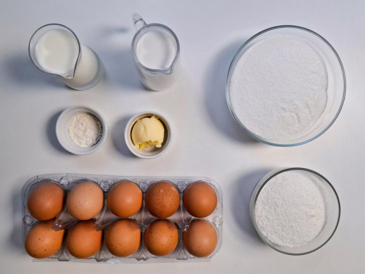 Ingredientes da receita sobre a bancada.