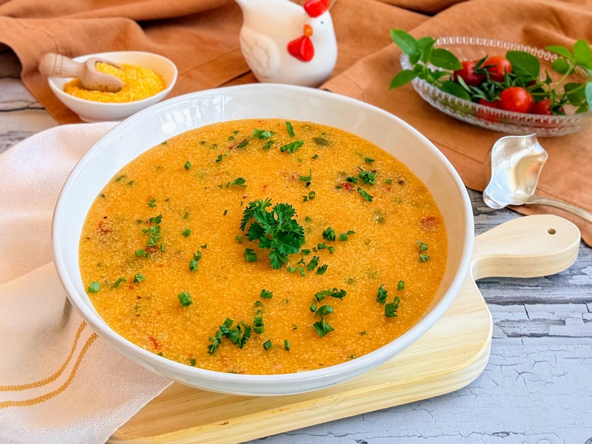 Quirera com calabresa