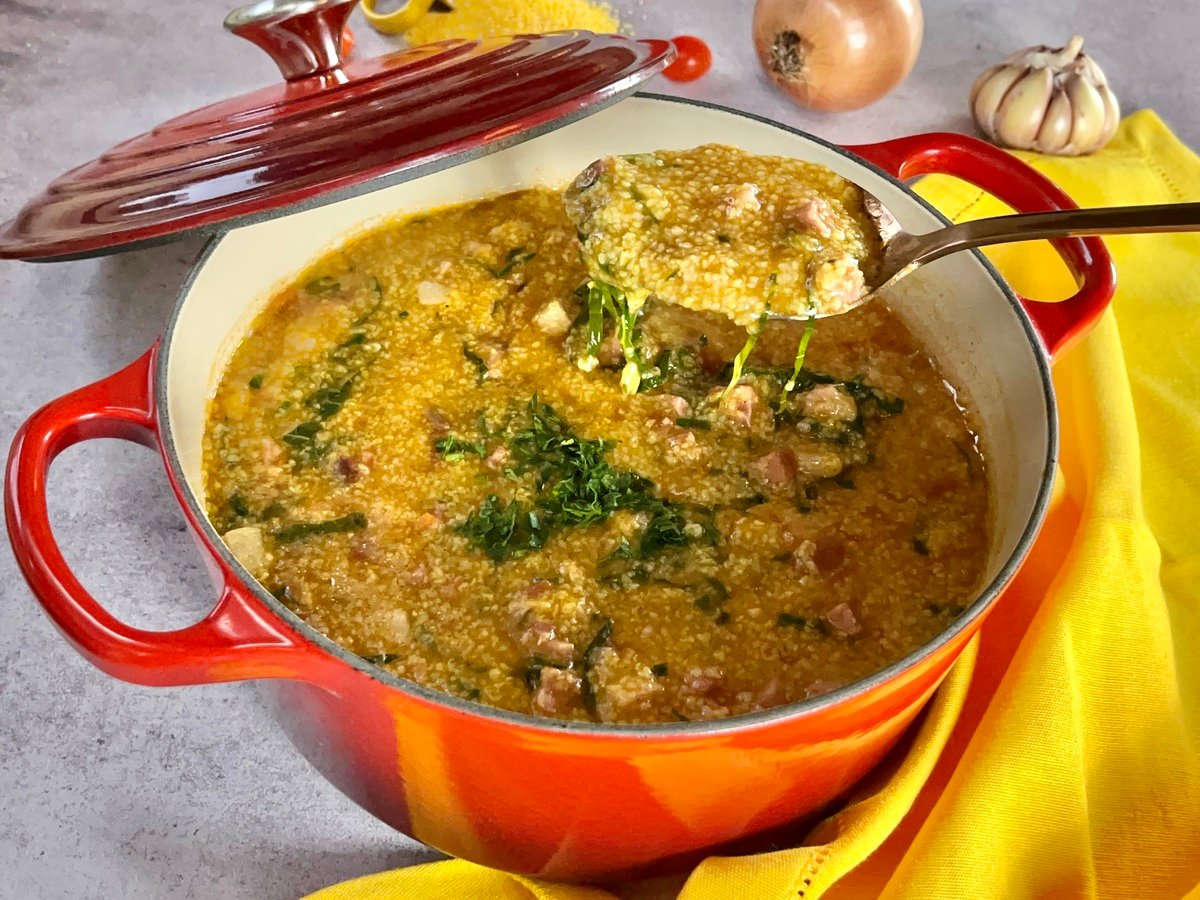 Quirera com costelinha