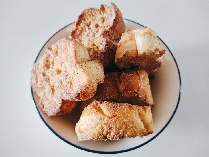 Rabanada de forno fácil pronta para consumo.