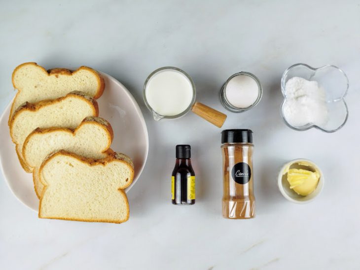 Ingredientes sobre a bancada.