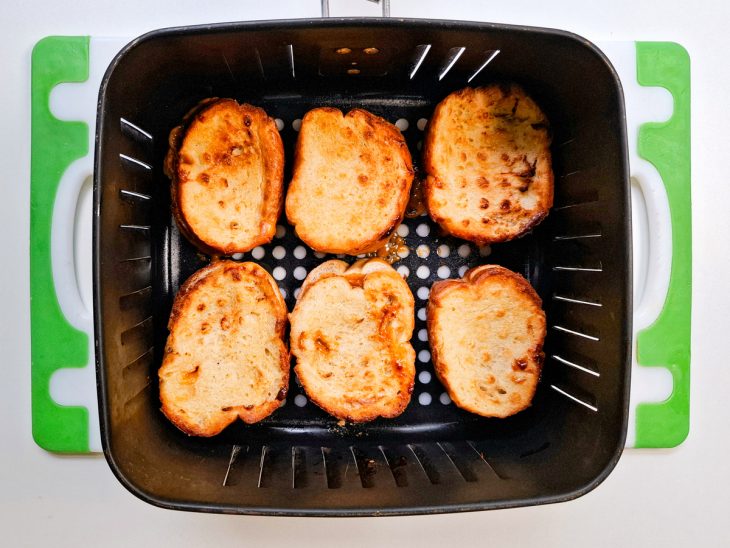Rabanadas fritas na air fryer.