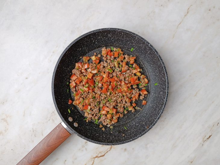 Recheio pronto e resfriado antes da montagem.