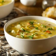 83 receitas de sopas fáceis e cremosas