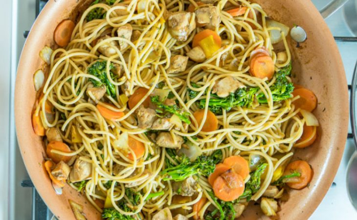 30 receitas fit com frango para você não sofrer na dieta