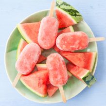 40 receitas com melancia para aproveitar toda a tropicalidade da fruta