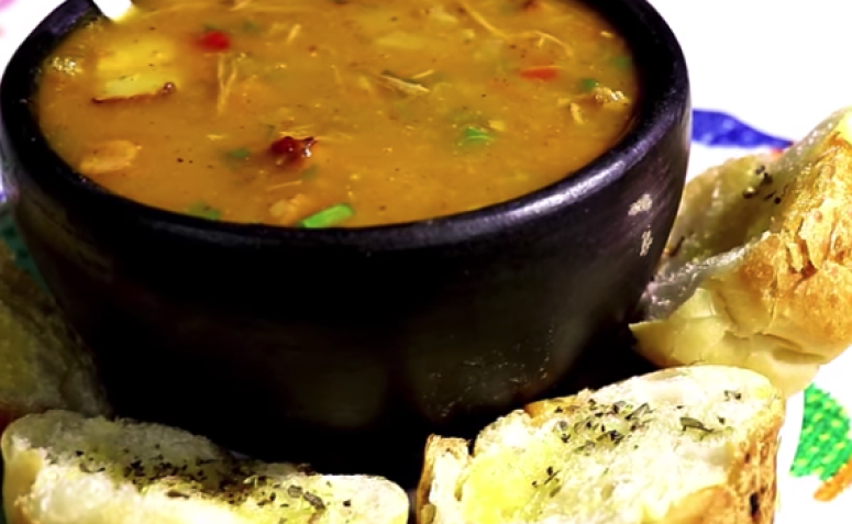 12 receitas de caldo mandioca com carne que vão te aquecer