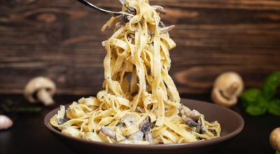 4 receitas de macarrão com shimeji para quem ama cogumelos