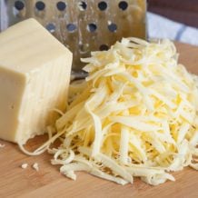 8 receitas de mussarela caseira para os amantes de queijo