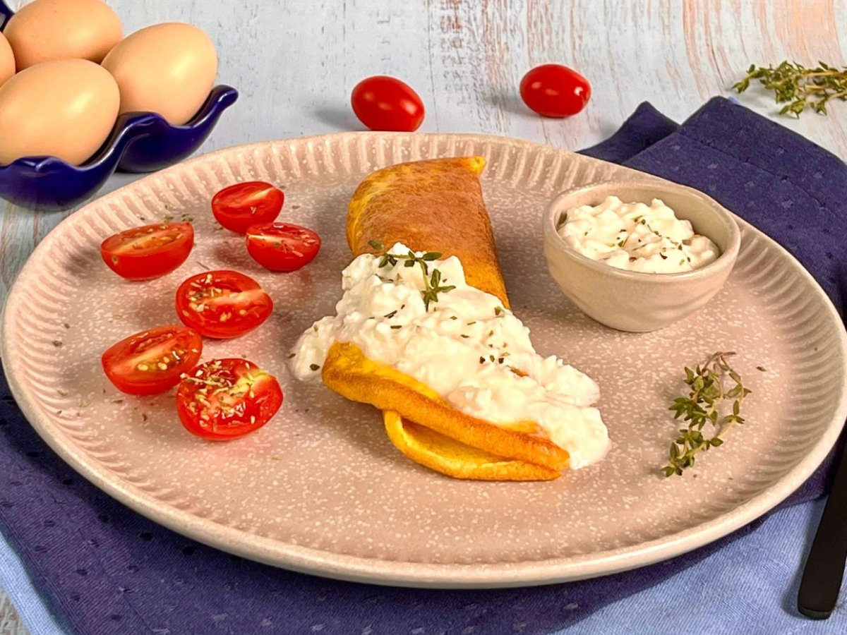 Omelete suflê com queijo cottage