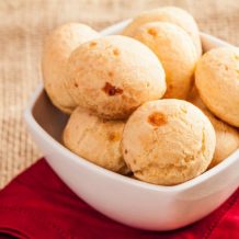 47 receitas de pão de queijo para mineiro nenhum colocar defeito