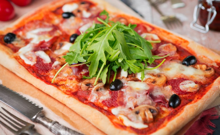 7 receitas de pizza siciliana para provar um sabor diferente e