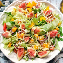 71 receitas de saladas para deixar seus pratos vibrando de tão coloridos