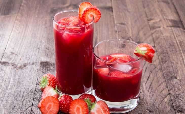 15 receitas de suco de morango para uma bebida gostosa e saudável