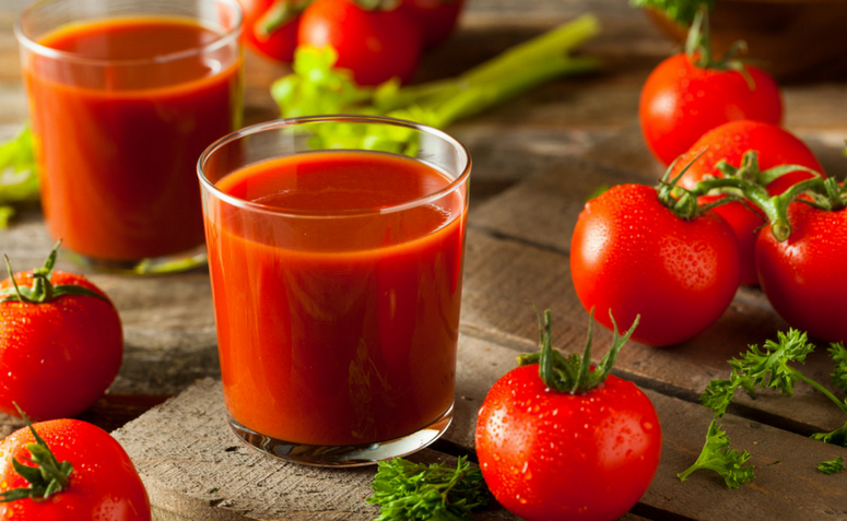 9 receitas de suco de tomate que trazem benefícios para a saúde