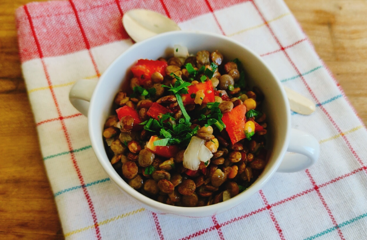 Salada de lentilha fácil