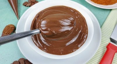 Recheio de chocolate para bolo