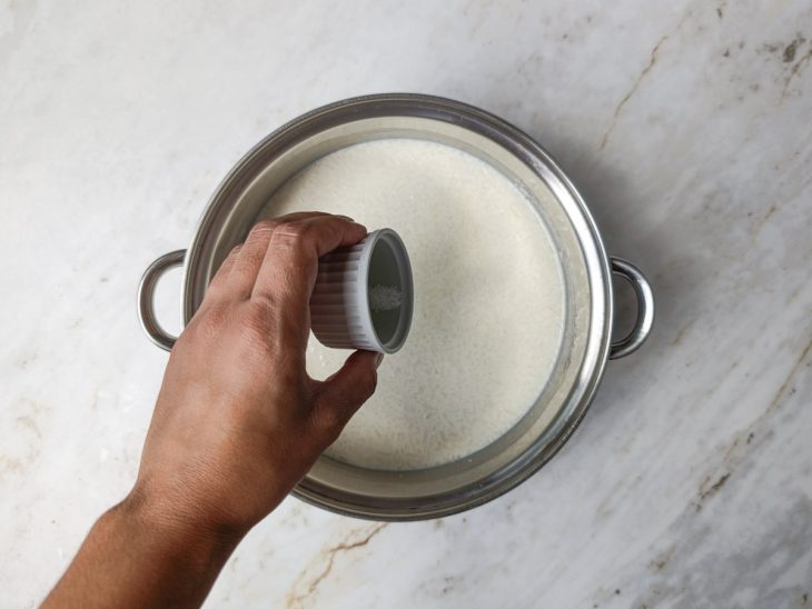 Sal adicionado à mistura.