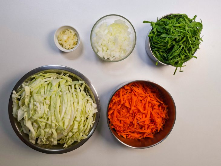 Legumes devidamente cortados e picados.