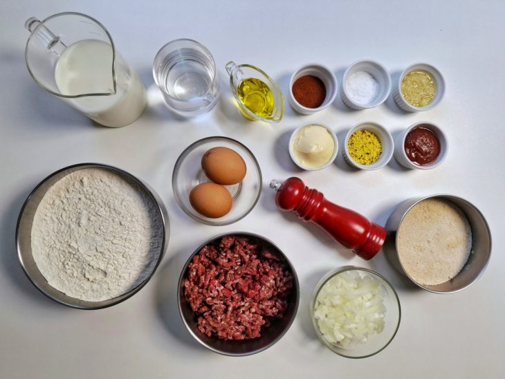 Bancada com ingredientes da receita.