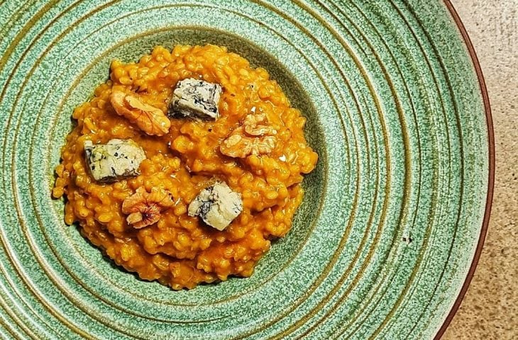 Risoto de abóbora com gorgonzola e nozes