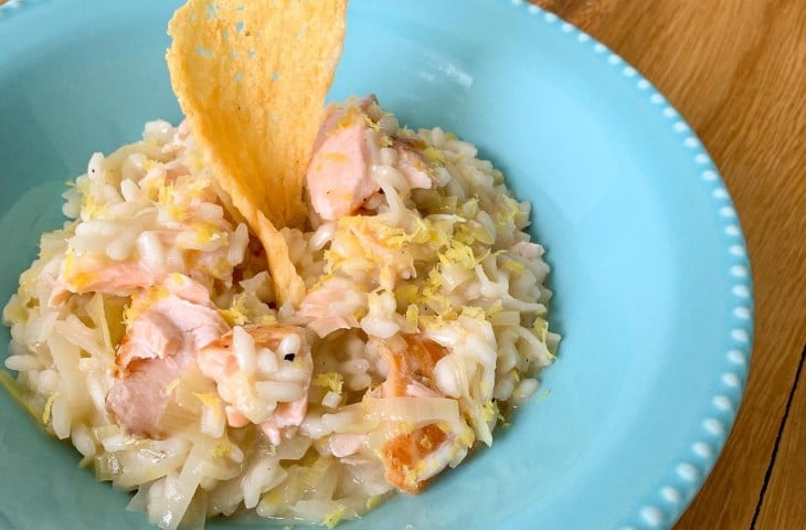 Risoto de alho-poró com salmão