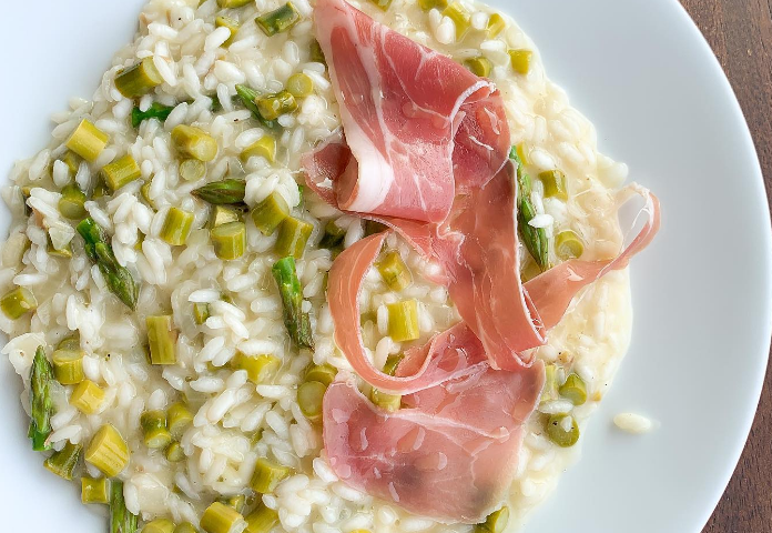 Risoto de aspargos com parma